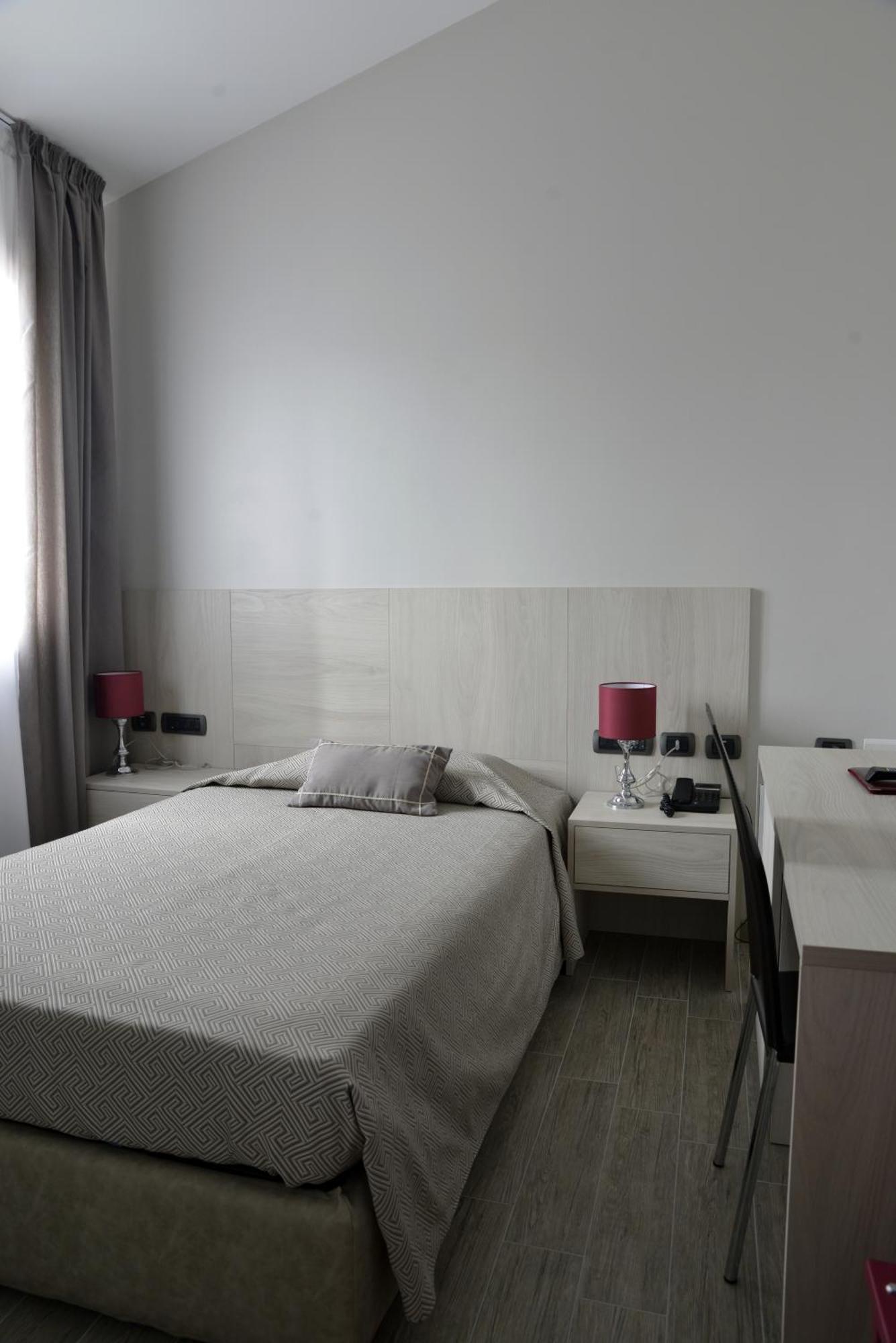 Hotel Ulivi Paratico Szoba fotó